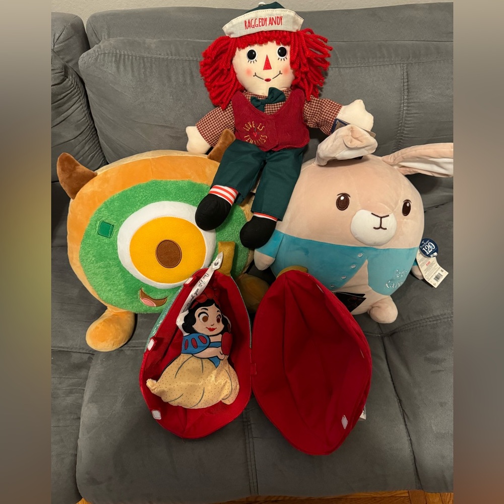 New set of 4 plush toys , Peter rabbit , raggedy Andy , Disney plush